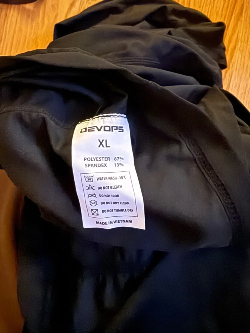 Devops men’s dry fit compression long sleeve top size XL